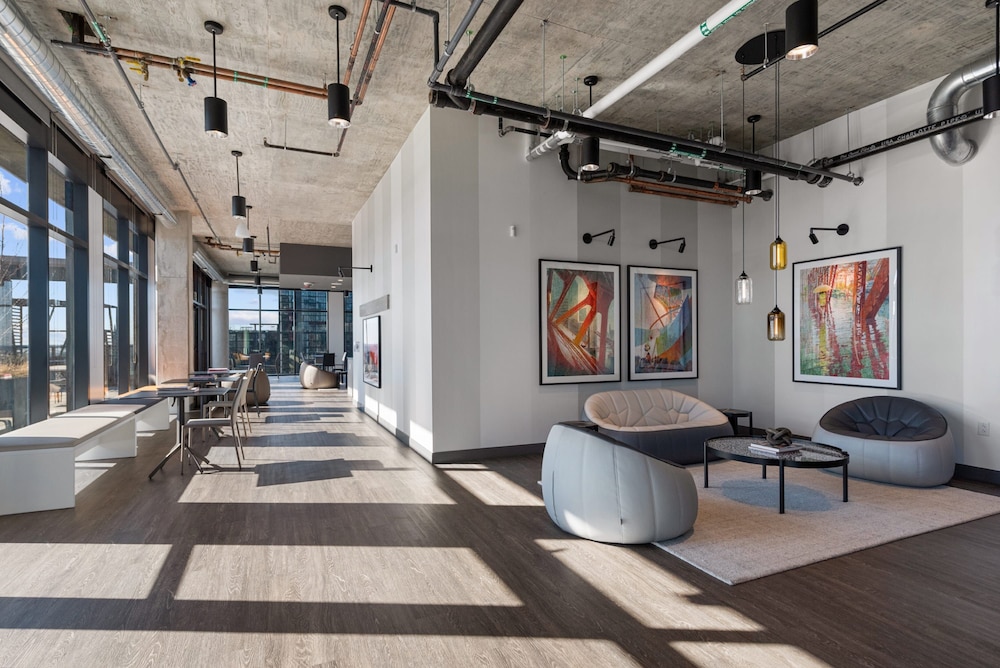 Cloud9 6 apt for 30ppl Fulton Market The Nouveau