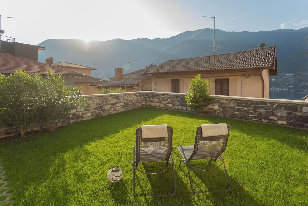 Pozzo Vertical Apartment With Garden and Parking by Rent all Como
