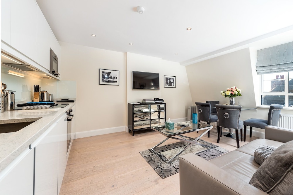 Nell Gwynn House Apartments