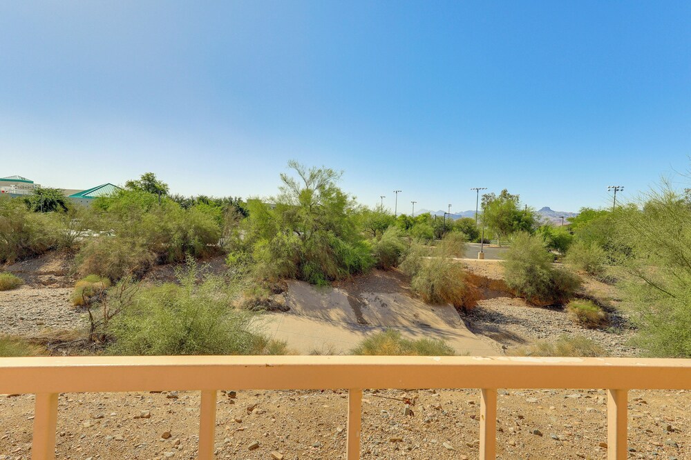 Walk to Rotary Park: LHC Condo w/ Private Patio