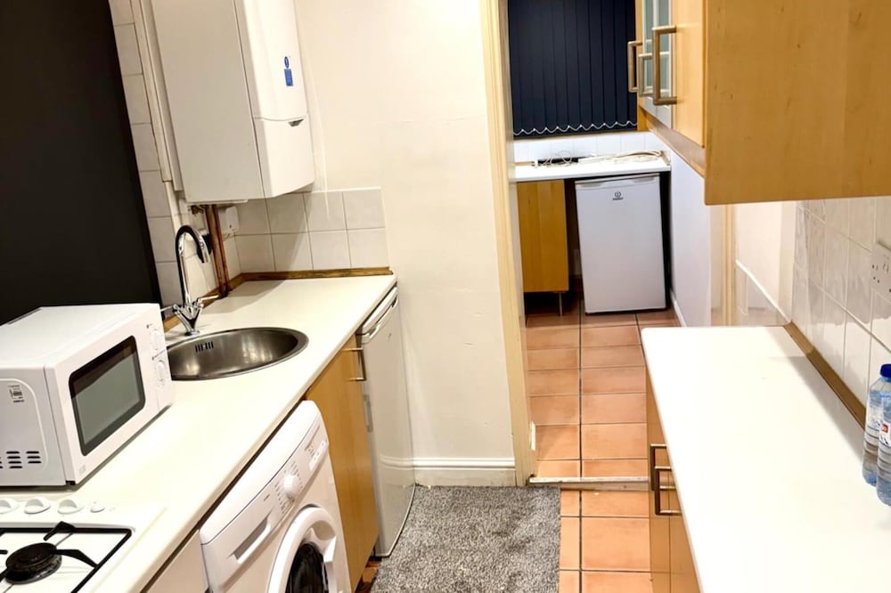 Cosy Leicester Apartment With 2 Bedrooms