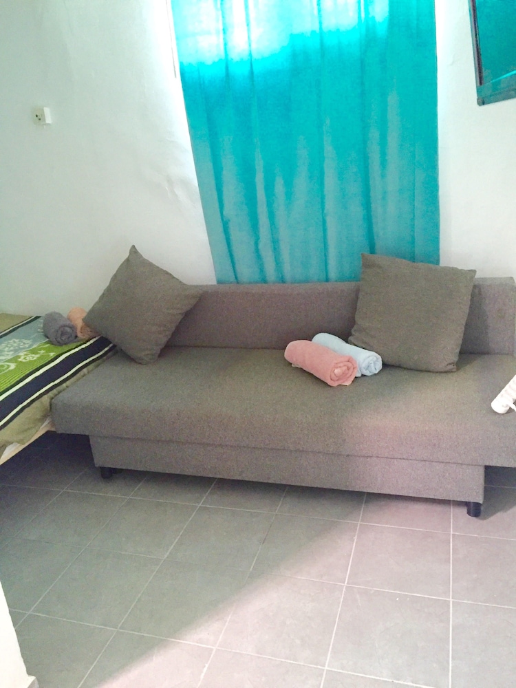 Ha-Carmel Market Apartment