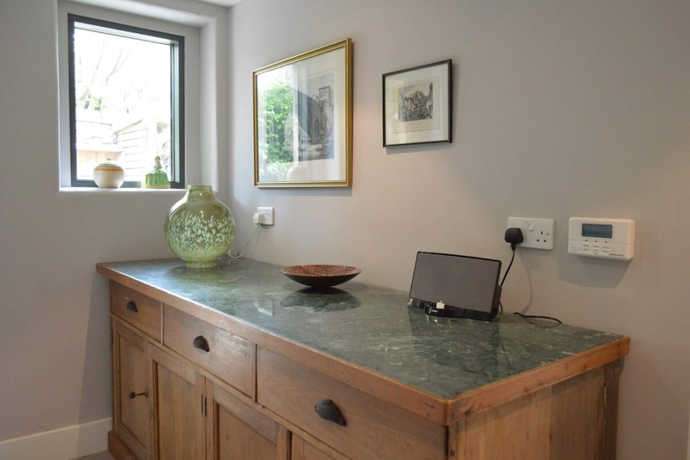 Amazing Morningside 2 Bedroom Apartment