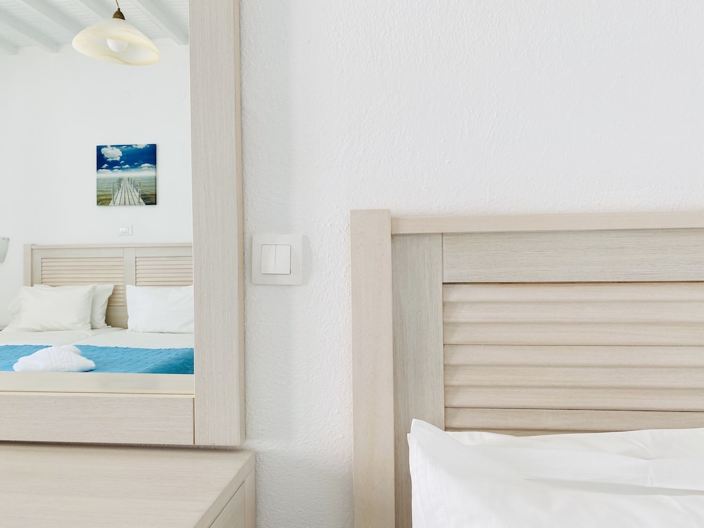 Cyclades Blue