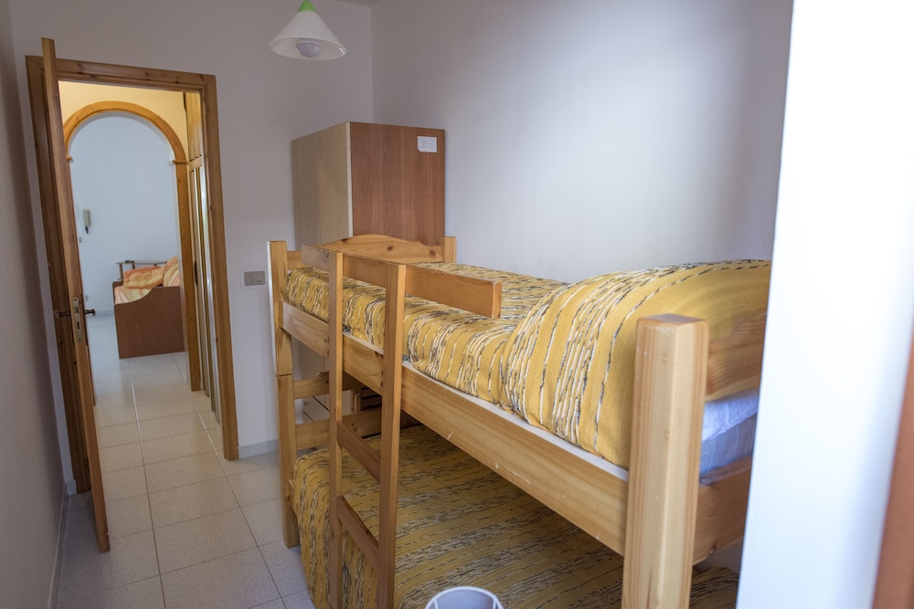 Holiday Home for 5 People, 200 Meters From the sea and Free Wi-fi photo 5