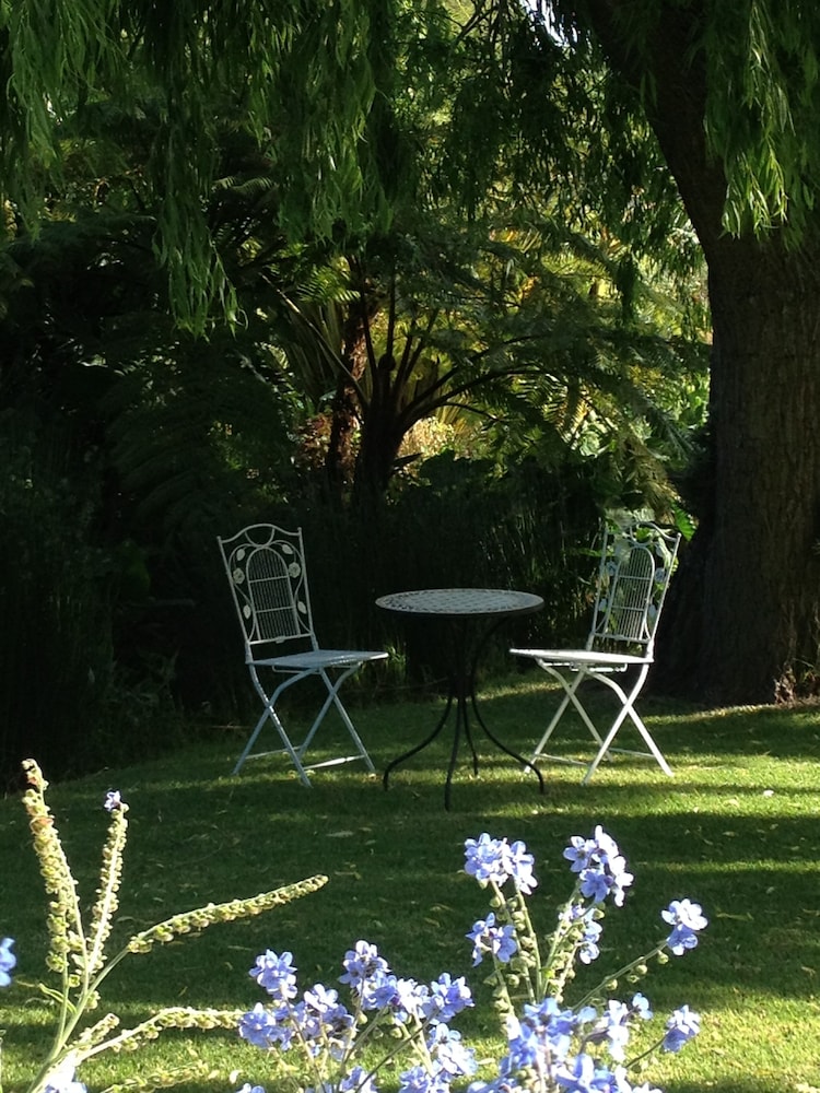 Acara Guest Cottages
