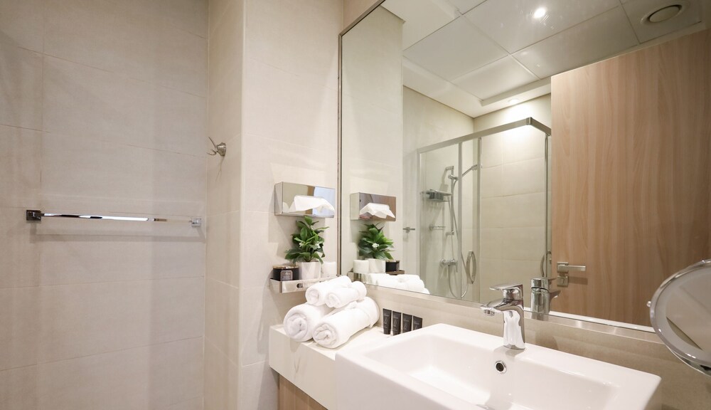 Exquisite Living in Riviera One Bedroom