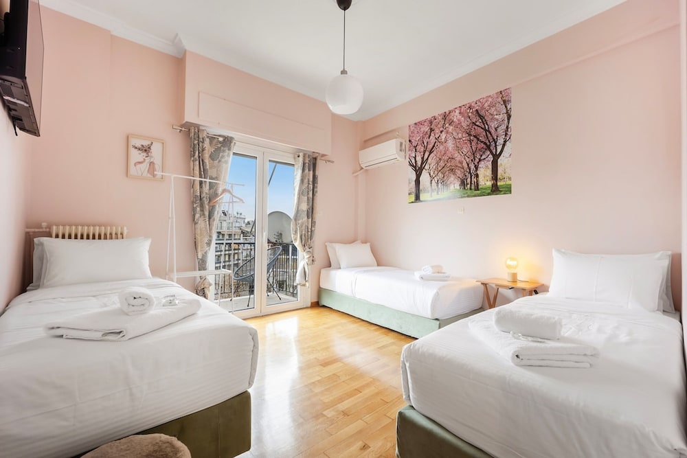 Diakou 38 Sunny Cozy 3bd apt Just a min Away to Acropolis