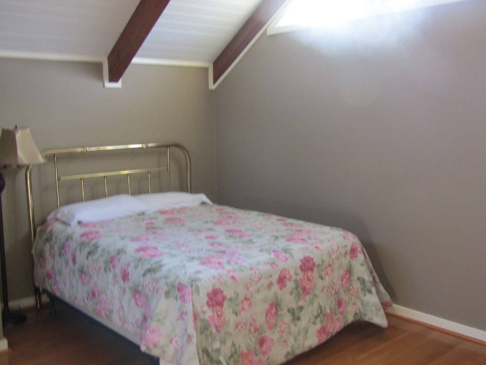Mossy Creek 117 3 Bedroom Home by RedAwning