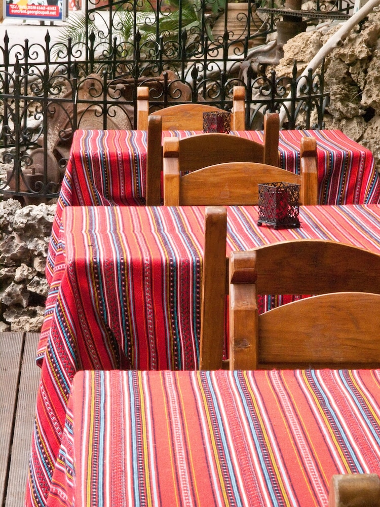 Zorbas Hotel