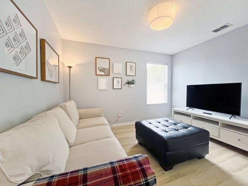 Endless Summer 6 Bedroom Home
