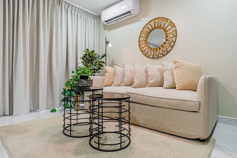 w Wonderful 1BR in Obarrio