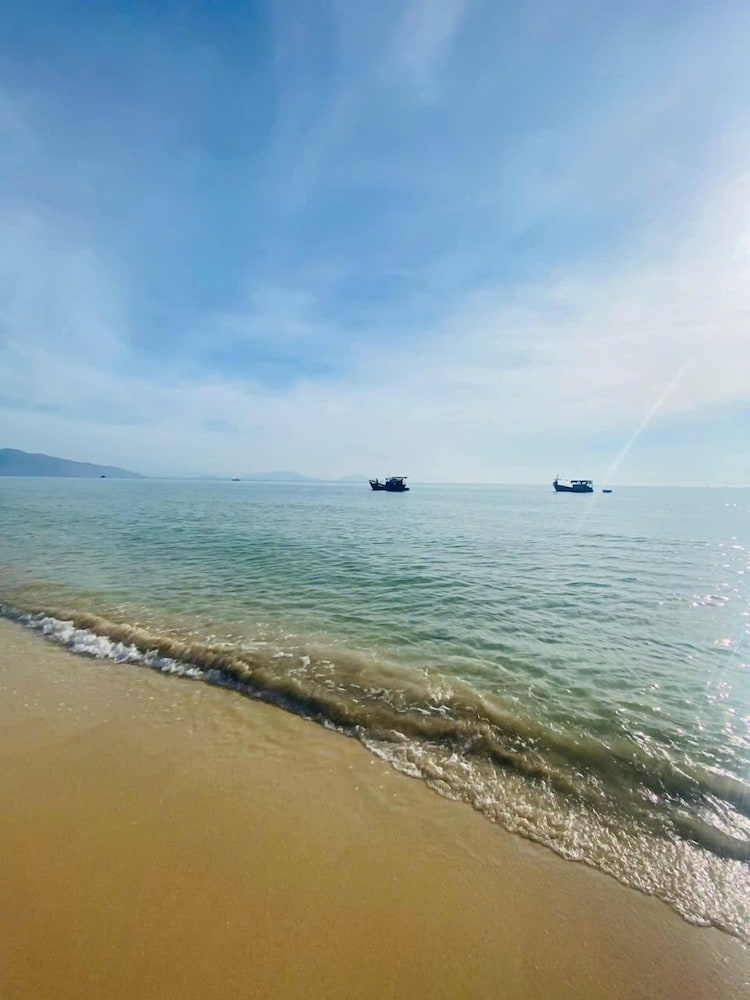 Arena Cam Ranh Beachfront Condotel view 4