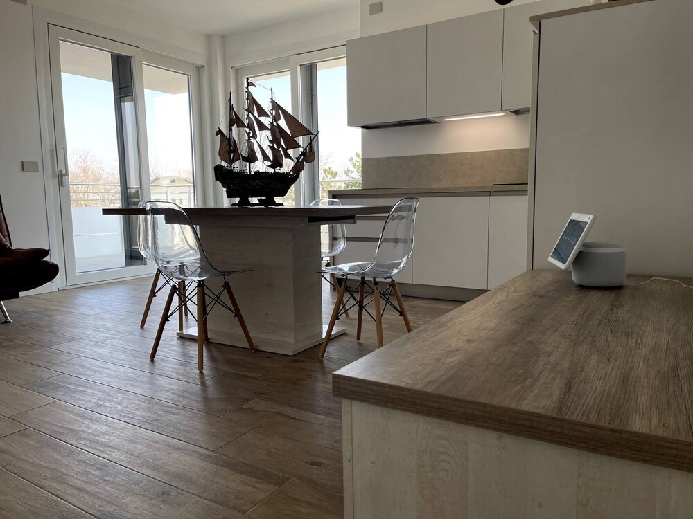 Luxury Attic 140mq In Jesolo With Private Parking view 3