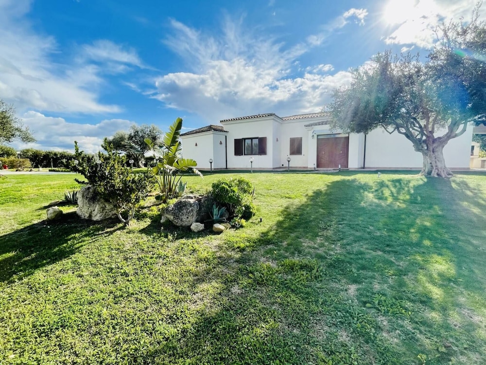 Countryside Villa With Private Pool and sea View view 2