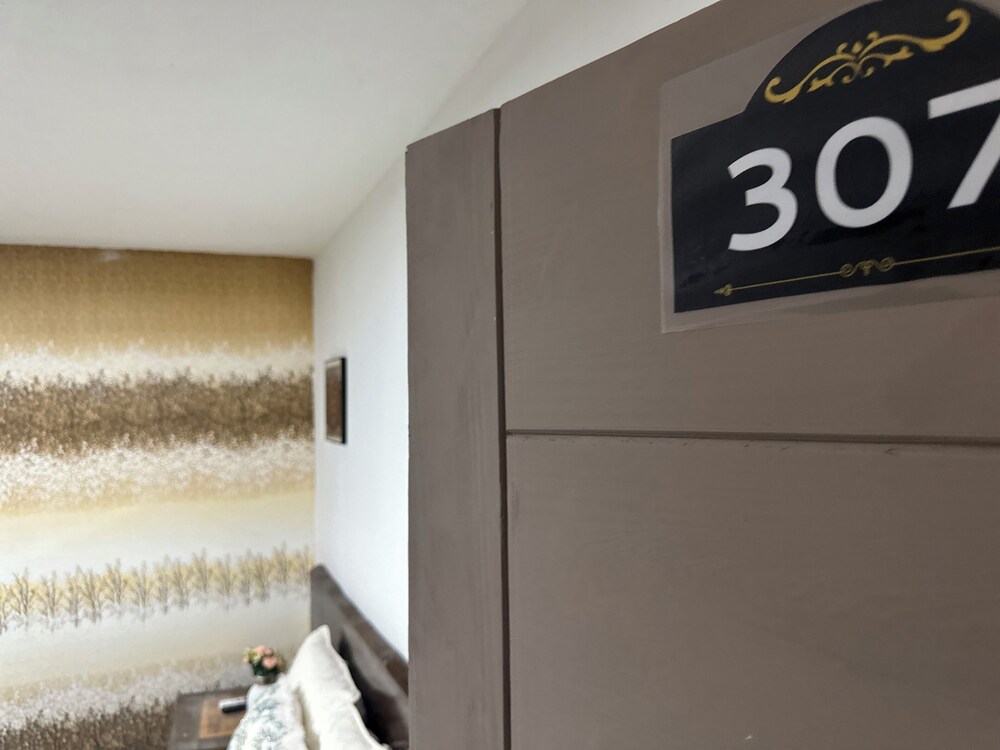 Onyx luxury rd