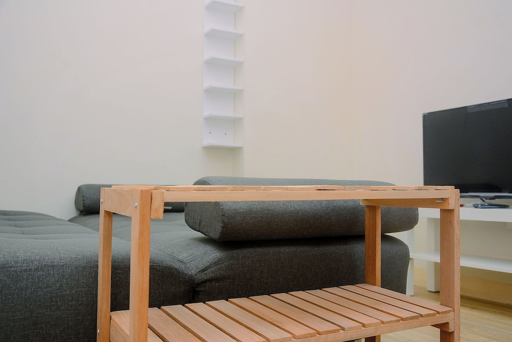 Comfort 1BR with Minimalist Design at Podomoro Golf View Apartment