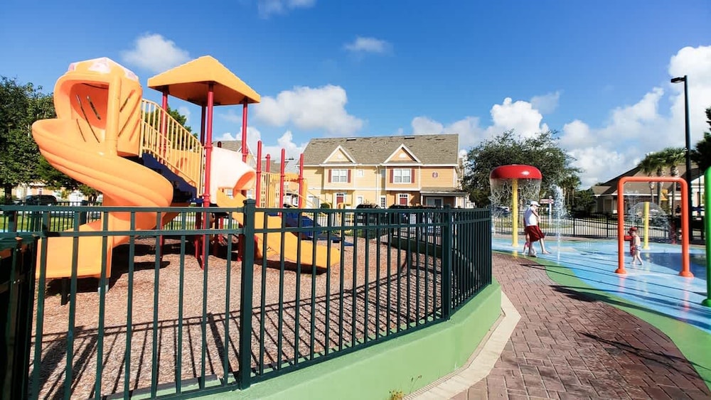 Relaxing 3BR Haven for 8 at Seven Dwarfs