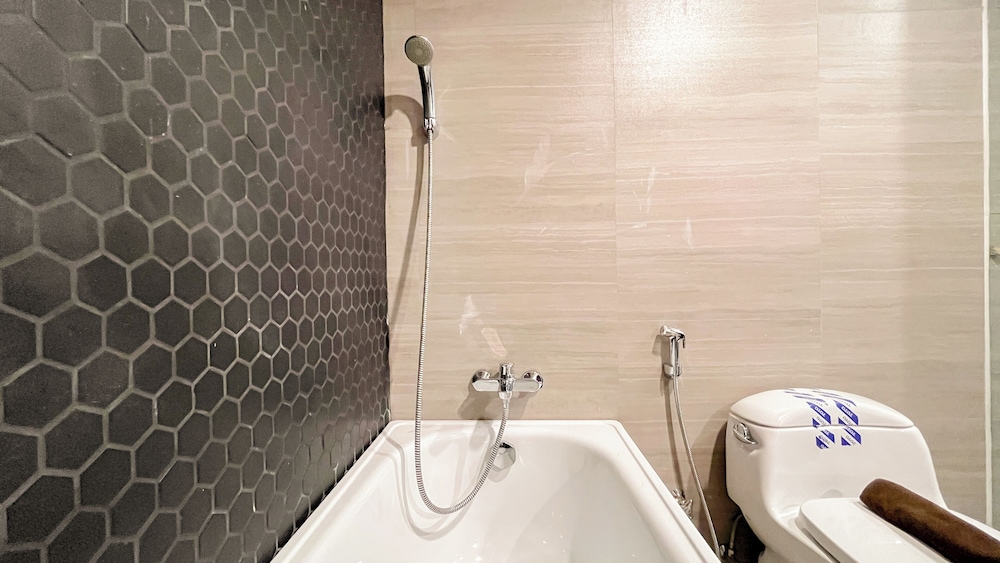 Modern And Stylish 2Br (No Kitchen) Apartment At Skales Residence Nusa Dua Bali