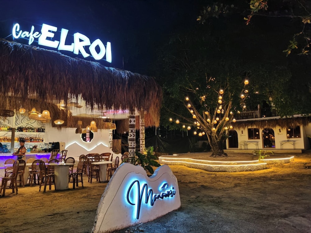 Manawari Beach Resort