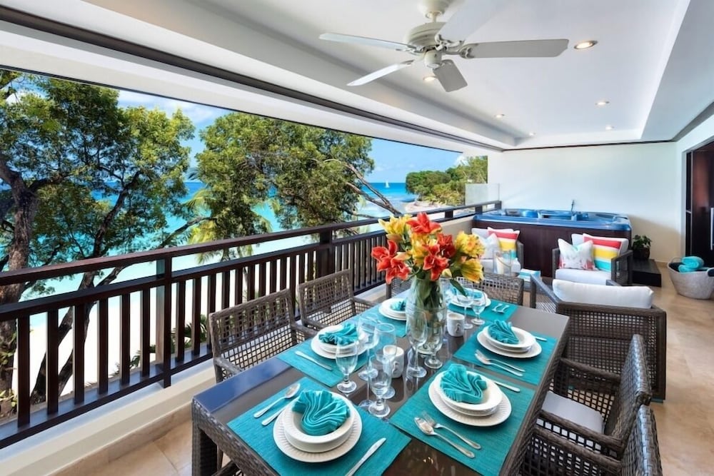 Condo Coral Cove 11 - Near Sandy Lane Beach