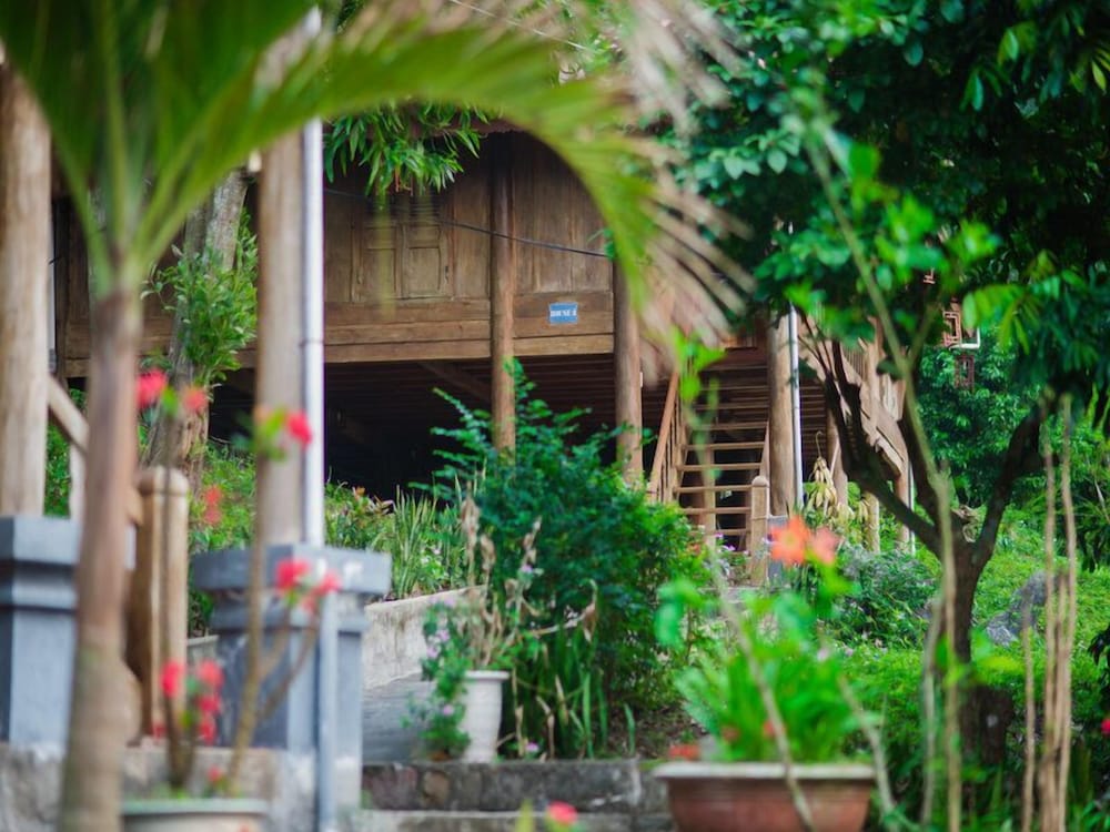 Cat Ba Eco Lodge