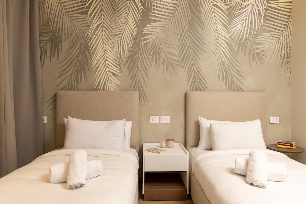Milena Silver Palm