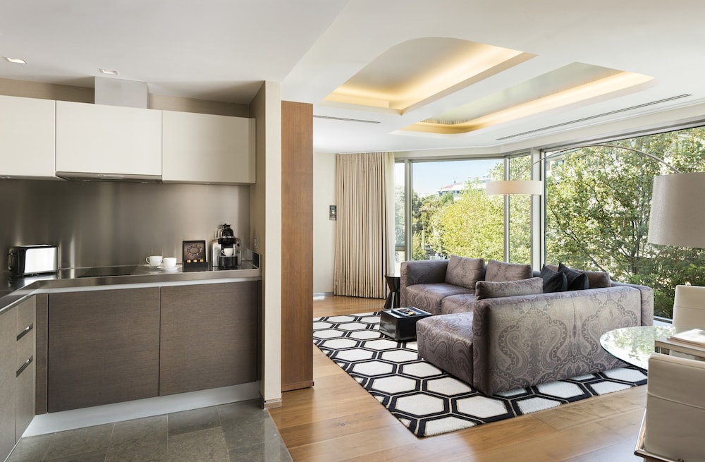 Swissotel The Bosphorus Istanbul - Image 35