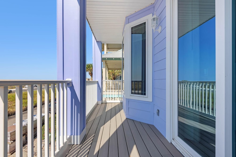 The Gulfview Grandeur