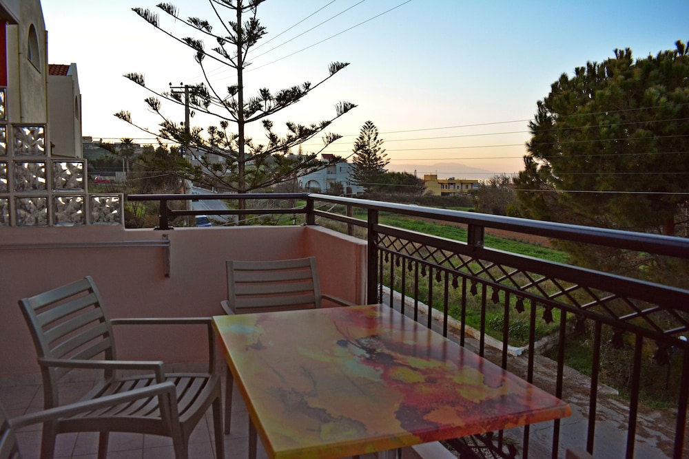 Melina's House
