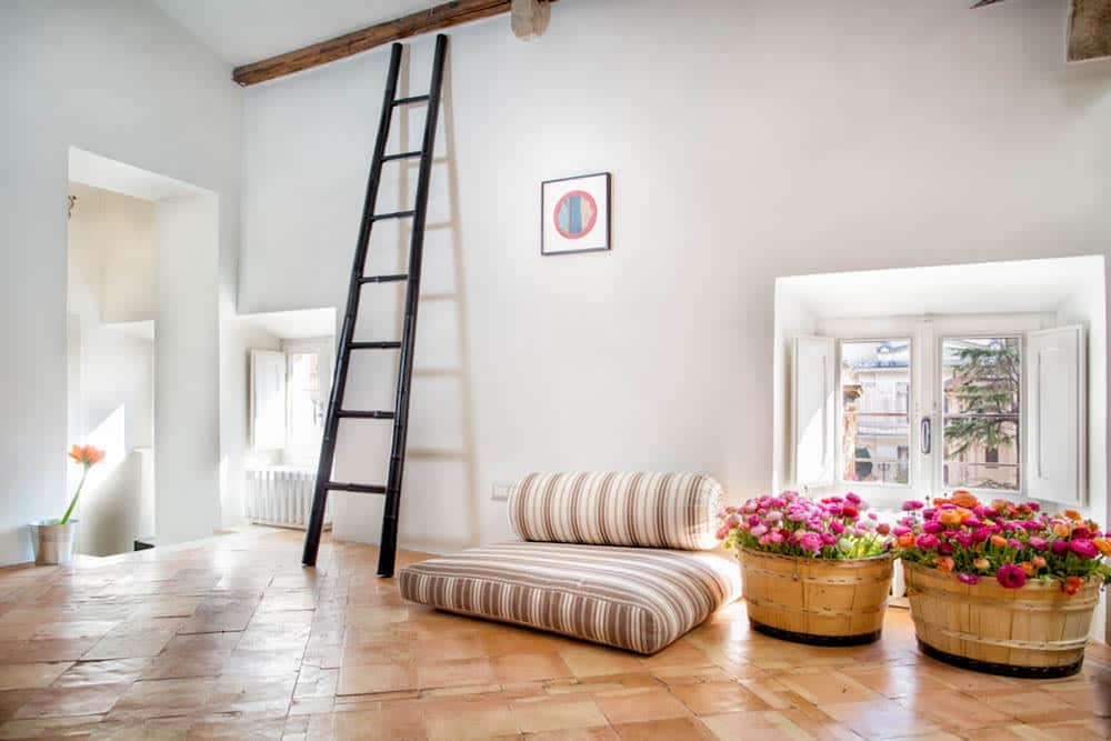 New Sophisticated Rome Apartment in the Heart of the Historic Ghetto of Rome