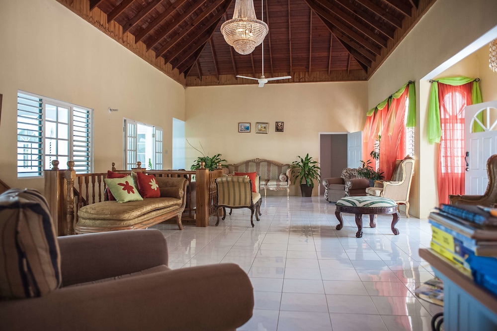 Diamond Villas and Suites