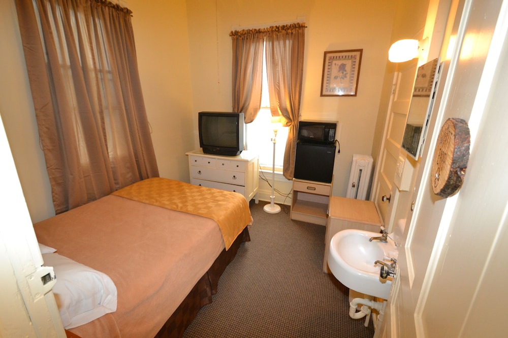 Perfect Stay Inn & Suites
