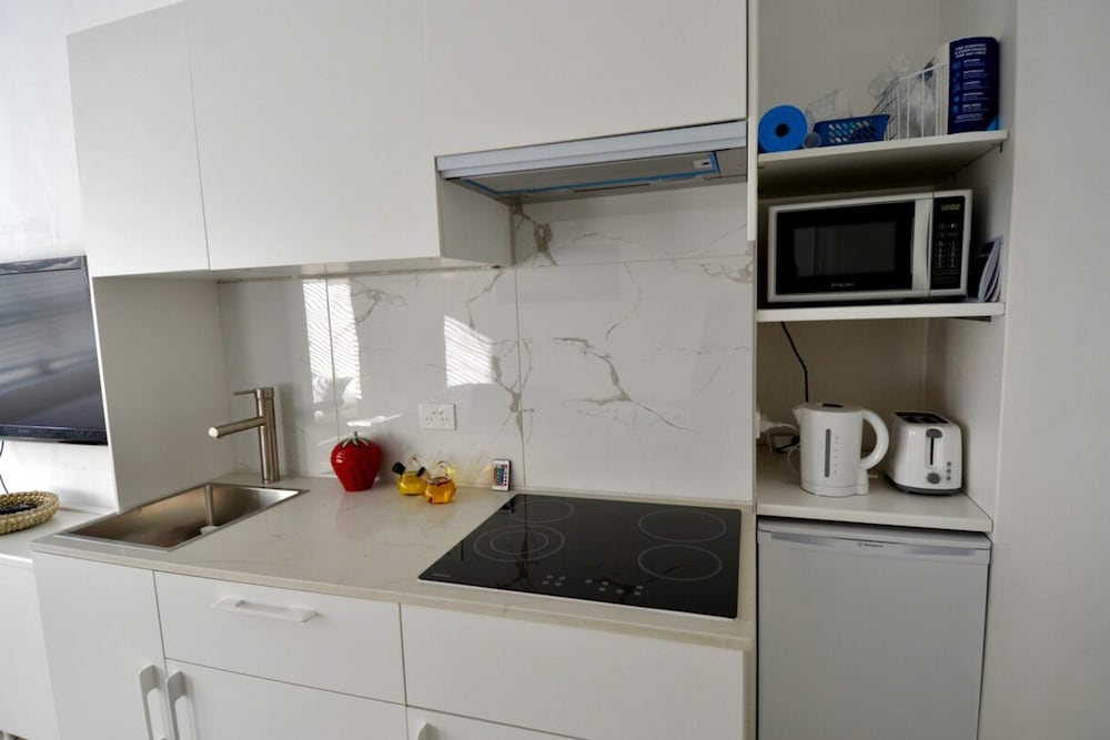 Cute Studio Apartment in Maroubra view 5