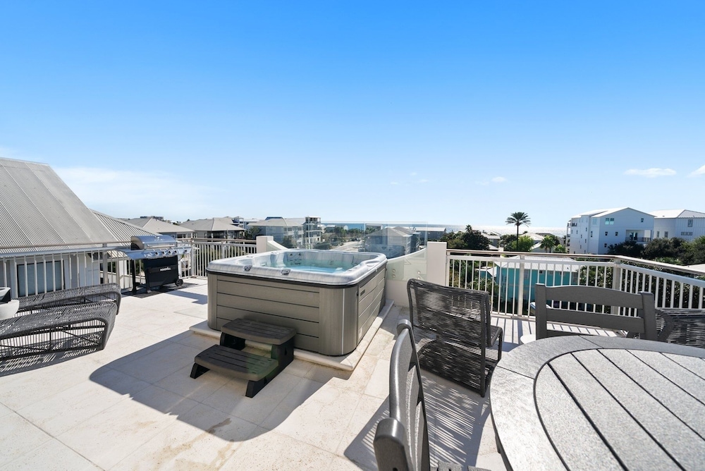 Ocean Breeze 5 Bedroom Home