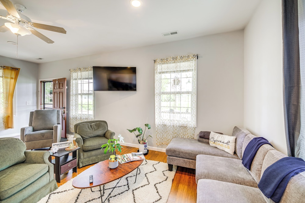 3 Mi to Dtwn: Updated Retreat in Indianapolis!