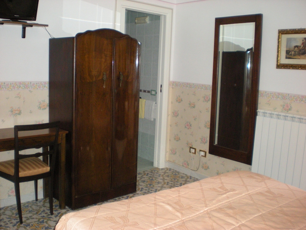 Photo 16