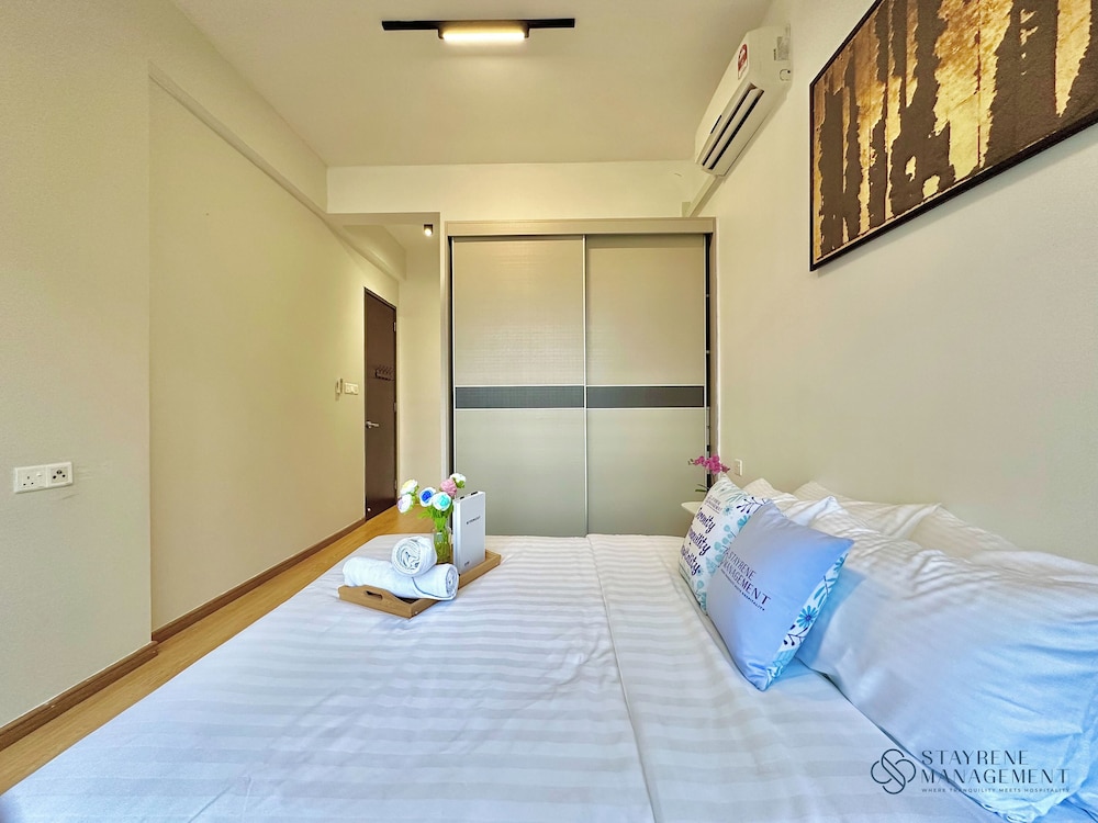Country Garden Danga Bay Sea View Homestay by Stayrene