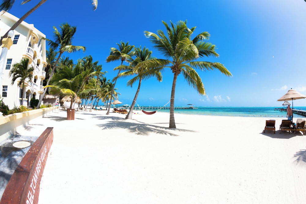 Pelican Reef Villas Resort