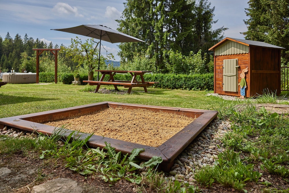 Villa in Jablonec With Sauna & Hot Tub