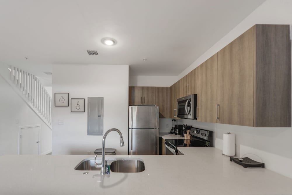 Stylish Townhouses by Design District