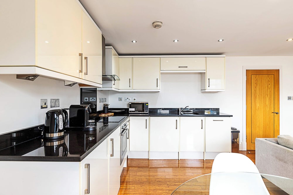 Stylish One Bedroom Apartment