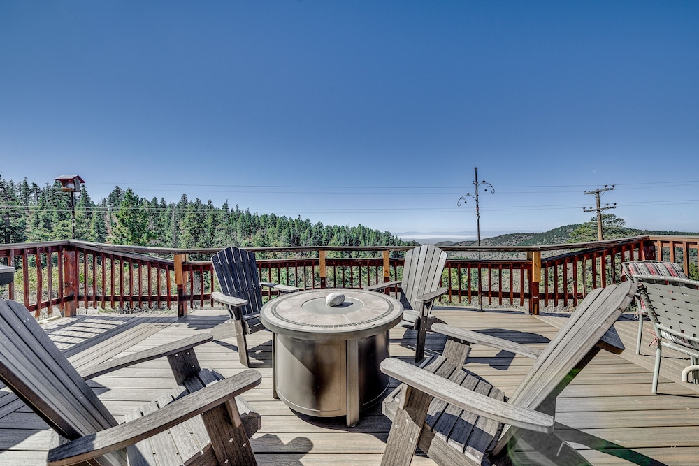 Cloudcroft Cabin w/ View ~ 4 Mi to Ski Cloudcroft! view 3