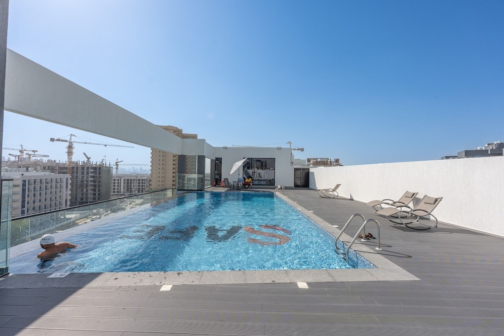 Awesome 1-bedroom in Al Barshaa South Near to Dubai Adventures