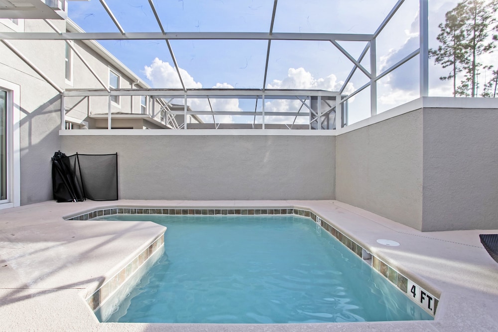 4bed 3Ba Champions Gate Pool Home - Image 2