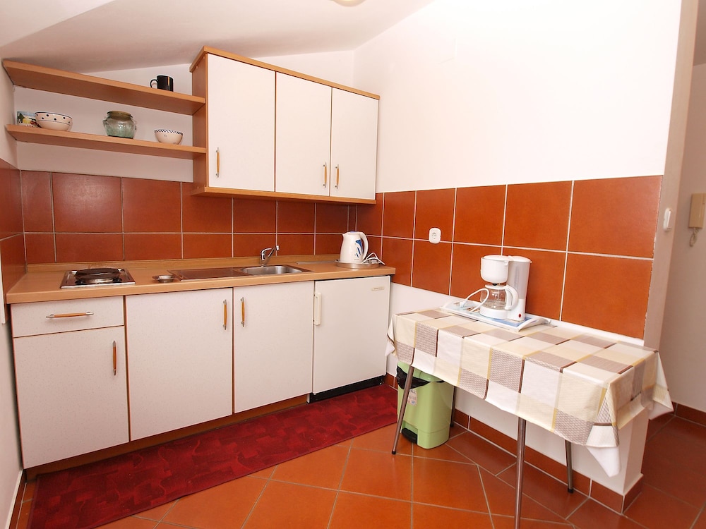Apartment 297 view 5