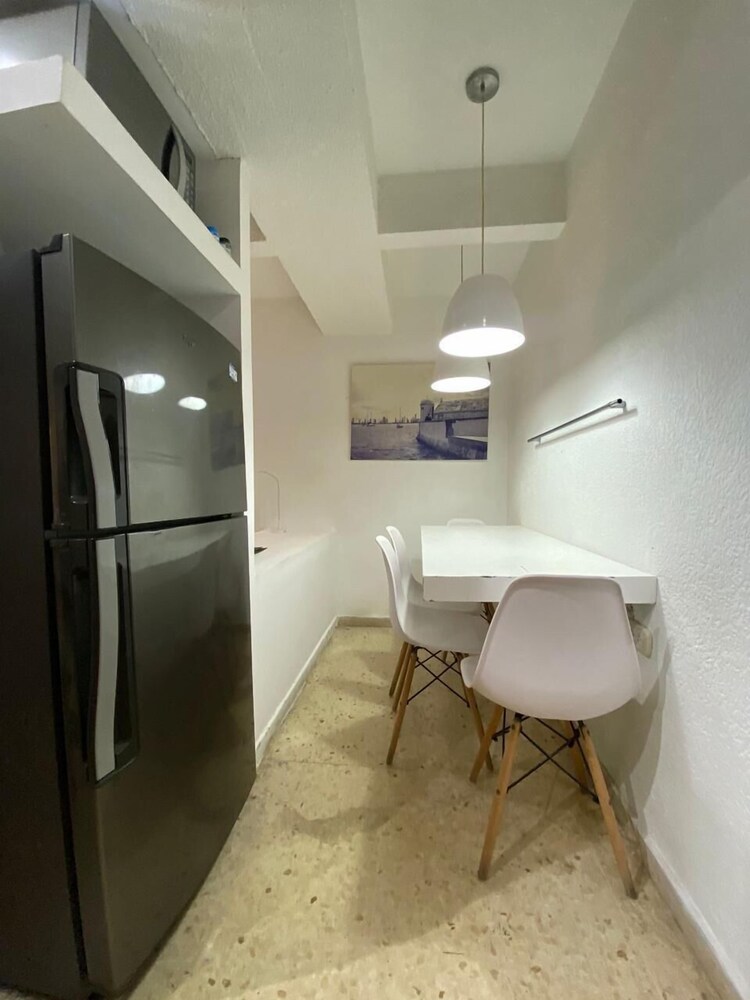 104 Gastelbondo