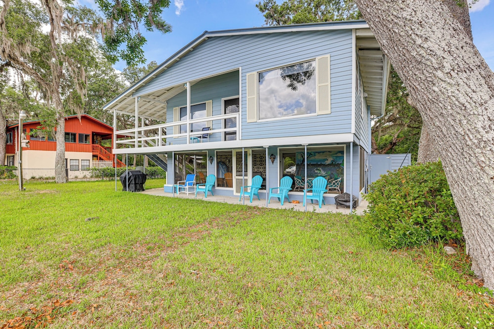 Dock + Screened Porch: Suwannee River Retreat!