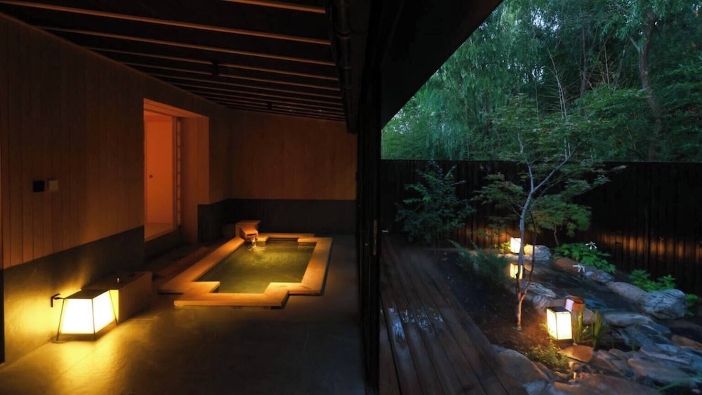 Beijing Aqua City YiPiao Hot Spring Resort