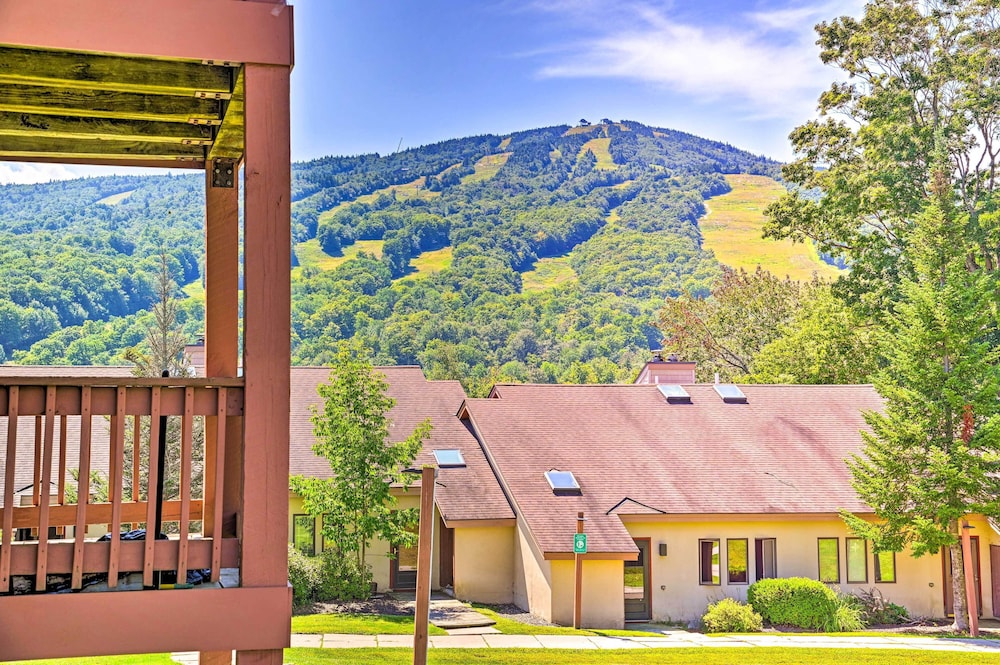 Snow Mountain Condo: Hot Tub + Shuttle to Resort
